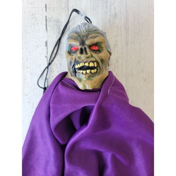 Vintage paper magic purple cape zombie mini hanging Goblin Halloween prop - Picture 2 of 9